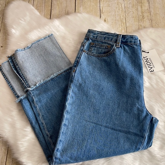 EVIDNT LOS ANGELES Malta Cuffed Cropped Jeans NWT - Picture 9 of 9